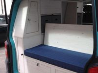 Gebraucht VW T5 105 PS (77 kW) 2004 Andere farben Van