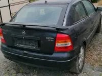 Gebraucht Opel Astra 136 PS (100 kW) 1999 Schwarz Kleinwagen