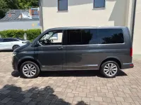 Gebraucht VW Caravelle Highline 204 PS (150 kW) 2021 Indiumgrau Van