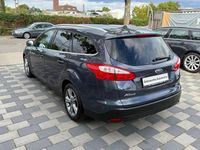 Gebraucht Ford Focus Titanium 125 PS (91 kW) 2014 Blau Kombi