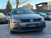 Gebraucht VW Jetta Comfortline 105 PS (77 kW) 2011 Grau Limousine
