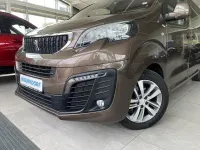 Gebraucht Peugeot Traveller Active 150 PS (110 kW) 2021 Braun Van / Kleinbus