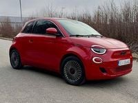 Gebraucht Fiat 500e Red 86 kW (118 PS) 2022 Rot Limousine