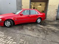 Gebraucht Mercedes C200 102 PS (75 kW) 2000 Rot Limousine