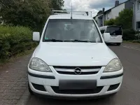 Gebraucht Opel Combo 101 PS (74 kW) 2010 Weiß Van / Kleinbus
