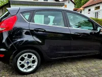 Gebraucht Ford Fiesta Titanium 81 PS (59 kW) 2011 Schwarz Kleinwagen