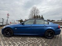 Second-hand BMW 318 143 CP (105 kW) 2011 Albastru Berlinǎ