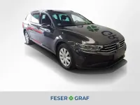 Gebraucht VW Passat Basis 150 PS (110 kW) 2021 Mangangrau metallic Kombi