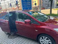 Gebraucht Mazda 5 Center-Line 144 PS (105 kW) 2011 Rot Van / Kleinbus