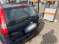 Gebraucht Ford Fiesta 70 PS (51 kW) 2004 Blau Kleinwagen