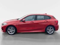 Gebraucht BMW 118 M Sport 136 PS (100 kW) 2023 Melbourne rot metallic Kleinwagen