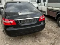 Gebraucht Mercedes E220 170 PS (125 kW) 2012 Schwarz Limousine