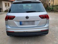 Gebraucht VW Tiguan 150 PS (110 kW) 2022 Silber SUV