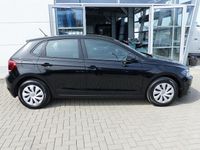 Gebraucht VW Polo Comfortline 80 PS (58 kW) 2018 Schwarz Kleinwagen