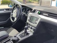 Gebraucht VW Passat 150 PS (110 kW) 2016 Braun Kombi