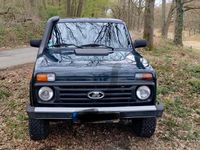 Gebraucht Lada niva 83 PS (61 kW) 2017 Grün SUV