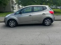 Używany Kia Venga 90 KM (66 kW) 2012 Srebrny Hatchback