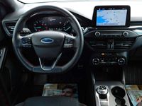 gebraucht Ford Focus Turn ST-LINE 1.5 EcoBoost Aut.+AHK+LED+18"
