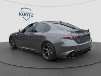Gebraucht Alfa Romeo Giulia Quadrifoglio 520 PS (382 kW) 2024 Grigio vesuvio Limousine