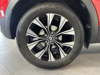 Gebraucht Renault Captur Techno 91 PS (66 kW) 2024 Dezir rot SUV