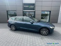 Gebraucht Volvo V60 Momentum 150 PS (110 kW) 2018 Blau Kombi