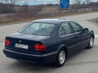 Gebraucht BMW 525 143 PS (105 kW) 1998 Blau Limousine