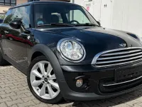 Gebraucht Mini Cooper 122 PS (89 kW) 2013 Midnight black metallic Kleinwagen