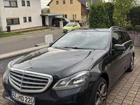 Gebraucht Mercedes E220 170 PS (125 kW) 2015 Schwarz Kombi