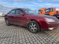 Gebraucht Ford Mondeo Ghia 131 PS (96 kW) 2004 Amarenarot metallic Kleinwagen