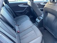 Gebraucht Audi A4 Ambiente 150 PS (110 kW) 2019 Grau Kombi