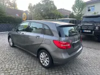 Gebraucht Mercedes B180 122 PS (89 kW) 2013 Grau Kleinwagen
