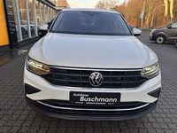 Gebraucht VW Tiguan Active 150 PS (110 kW) 2021 Pure white SUV