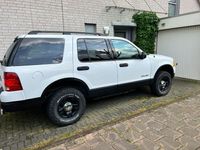 Second-hand Ford Explorer 213 CP (156 kW) 2004 Alb SUV