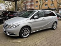 Gebraucht Mercedes B200 136 PS (100 kW) 2012 Silber Van / Kleinbus