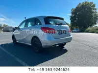 Gebraucht Mercedes B180 109 PS (80 kW) 2014 Silber Kleinwagen