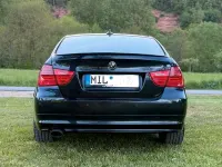 Używany BMW 320 170 KM (125 kW) 2009 Czarny Sedan/Limuzyna