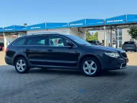 Gebraucht Skoda Superb 140 PS (102 kW) 2012 Schwarz Kombi