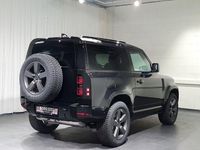 Gebraucht Land Rover Defender SE Dynamic 200 PS (147 kW) 2024 Schwarz, santorini black SUV