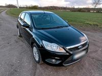 Gebraucht Ford Focus 101 PS (74 kW) 2009 Schwarz Kleinwagen