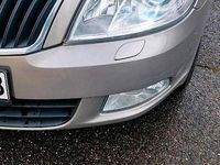 Gebraucht Skoda Octavia 105 PS (77 kW) 2011 Grau Kombi