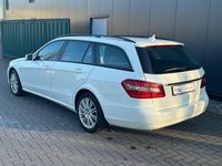 Gebraucht Mercedes E250 204 PS (150 kW) 2011 Weiß Kombi