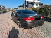 Gebraucht BMW 330 245 PS (180 kW) 2009 Braun Coupé