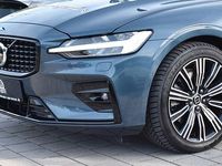 Gebraucht Volvo V60 Plus 197 PS (144 kW) 2024 Blau Kombi