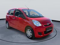Gebraucht Daihatsu Cuore 69 PS (50 kW) 2009 Rot Kleinwagen