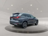 Neu MG MGS9 Comfort 299 PS (219 kW) 2026 Grau SUV