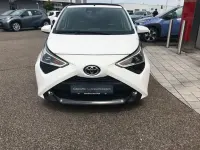 Gebraucht Toyota Aygo Team 72 PS (52 kW) 2021 Weiß Kleinwagen