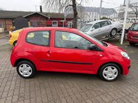 Second-hand Renault Twingo 58 CP (42 kW) 2011 Roșu Hatchback