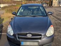 Gebraucht Hyundai Accent 97 PS (71 kW) 2008 Grau Kleinwagen