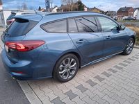 Gebraucht Ford Focus ST-Line 155 PS (114 kW) 2023 Blau Limousine