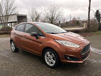 Gebraucht Ford Fiesta Titanium 101 PS (74 kW) 2013 Orange Kleinwagen
